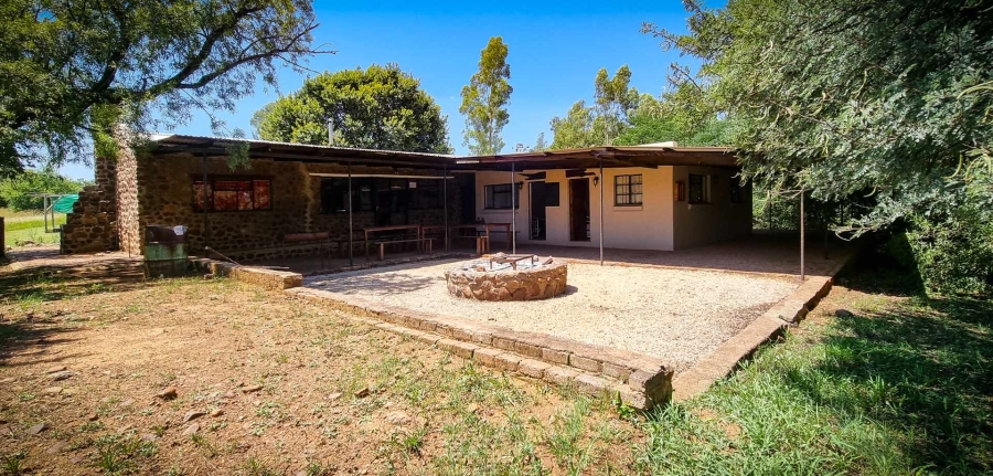 10 Bedroom Property for Sale in Skeerpoort North West